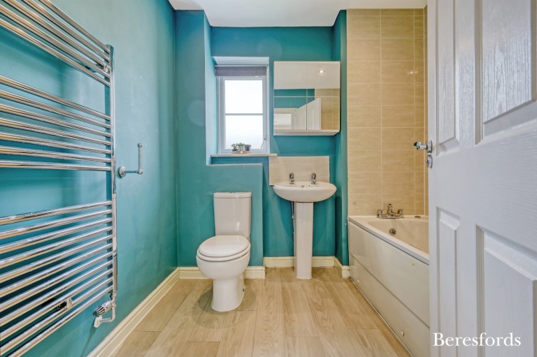 Images for Smithsland Road, Harold Hill, RM3