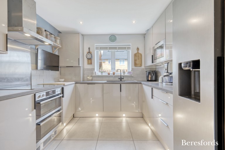 Images for Smithsland Road, Harold Hill, RM3