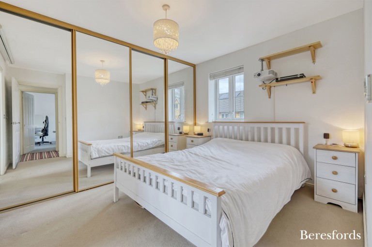 Images for Smithsland Road, Harold Hill, RM3