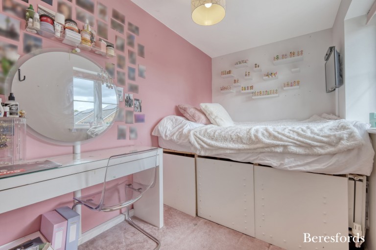 Images for Smithsland Road, Harold Hill, RM3