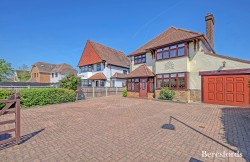Images for Shepherds Hill, Romford, RM3