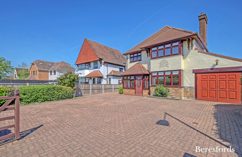 Click the photo for more details of Shepherds Hill, Romford, RM3
