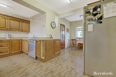 Click the photo for more details of Shepherds Hill, Romford, RM3