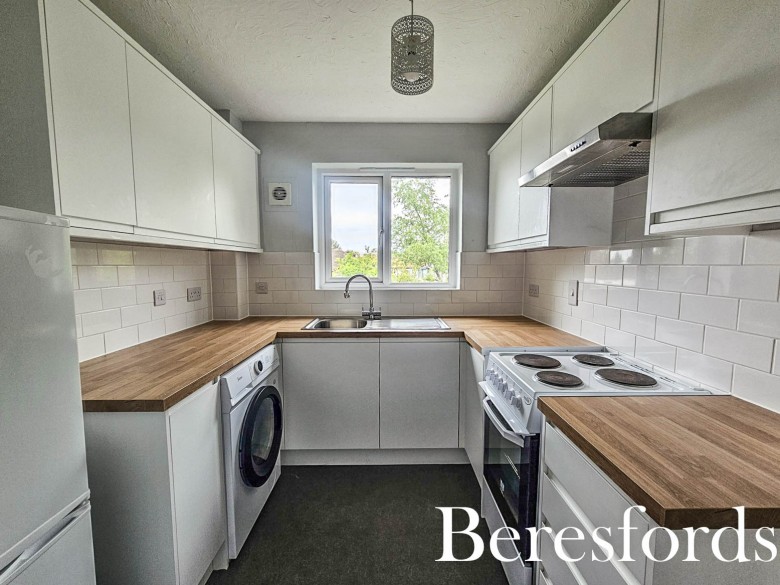 Click the photo for more details of Mimosa Close, Romford, RM3