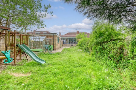 Click the photo for more details of Heybridge Road, Ingatestone, Essex, CM4