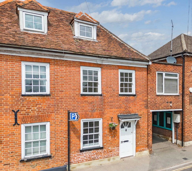 Click the photo for more details of High Street, Ingatestone, Essex, CM4