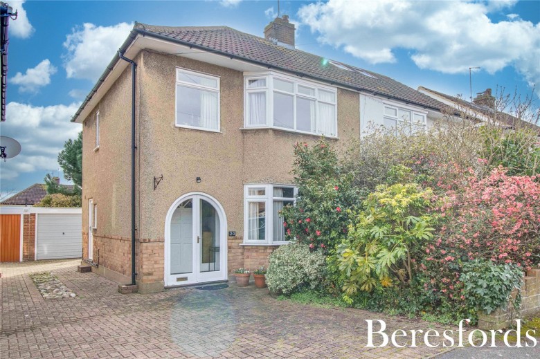 Click the photo for more details of Ridgeway, Ingatestone, Essex, CM4