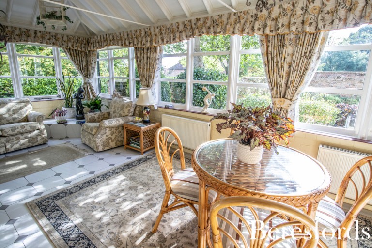 Images for Huskards, Back Lane, Fryerning, Essex, CM4