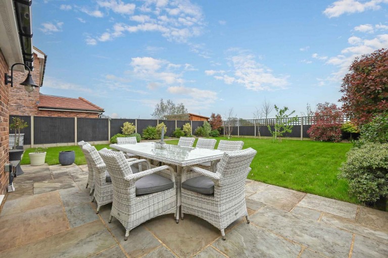 Images for Little Ridings Lane, Ingatestone, Essex, CM4