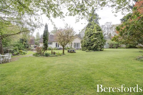 Click the photo for more details of Foxborough Chase, Stock, Ingatestone, Essex, CM4