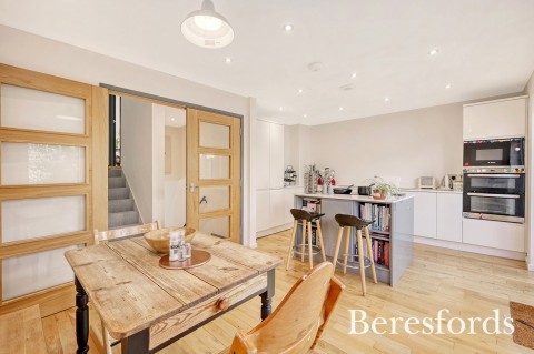 Click the photo for more details of Fairfield, Ingatestone, Essex, CM4