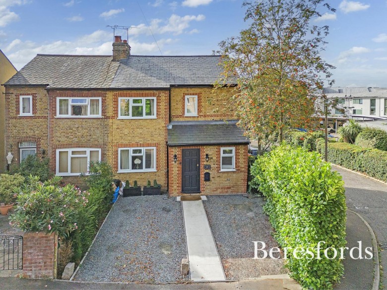 Click the photo for more details of Kings Chase, Brentwood, Essex, CM14