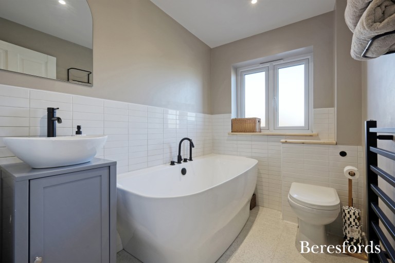 Images for Bank End, Maldon Road, Margaretting, Ingatestone, CM4