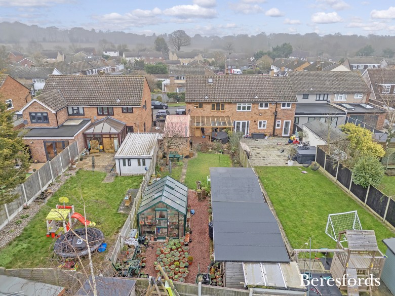 Click the photo for more details of Barn Mead, Doddinghurst, CM15