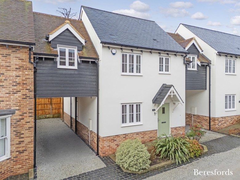 Click the photo for more details of Crown Mews, Ingatestone, Essex, CM4