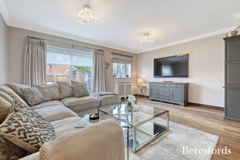 Click the photo for more details of Elm Gardens, Mountnessing, Brentwood, Essex, CM15