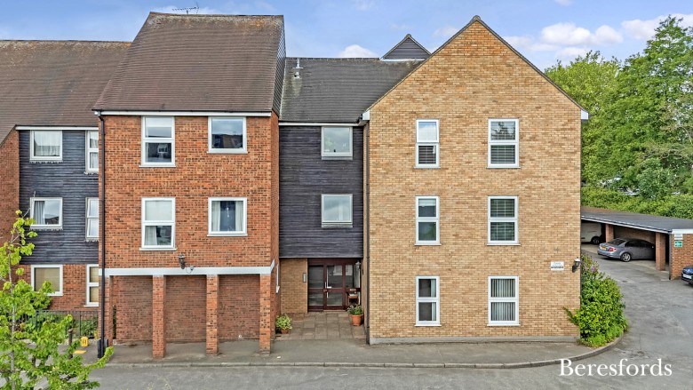 Click the photo for more details of Haslers Court, Fryerning Lane, Ingatestone, Essex, CM4