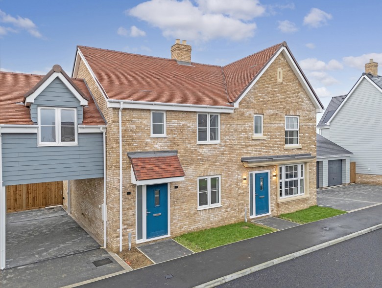 Click the photo for more details of Hanningfield Park, Rettendon Common, Chelmsford, Essex, CM3