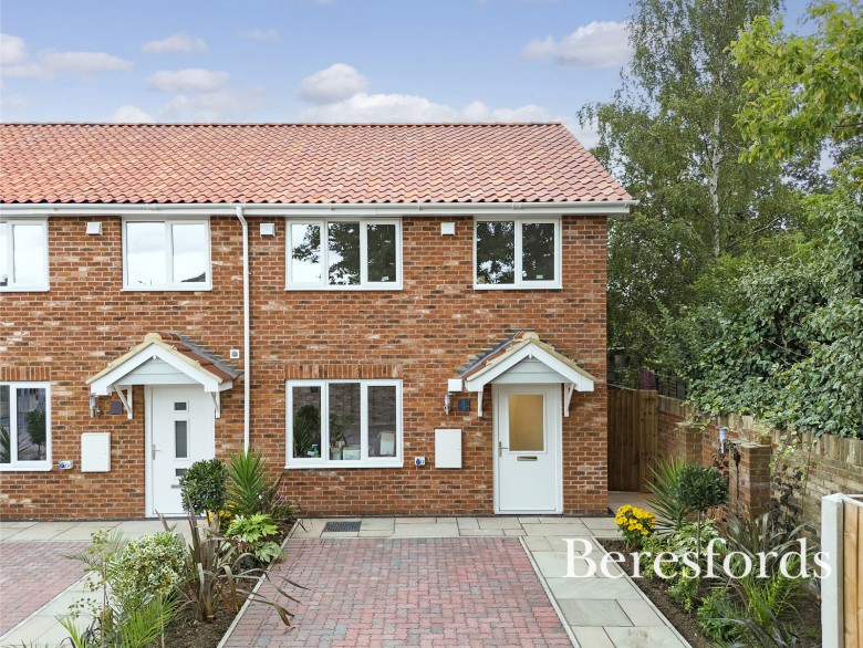 Click the photo for more details of Apsley Mews, Victoria Road, Romford, RM1