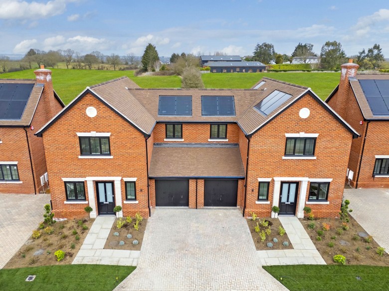 Click the photo for more details of Stapleford Road, Stapleford Abbotts, Romford, Essex, RM4