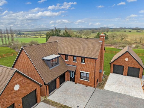 Click the photo for more details of Stapleford Road, Stapleford Abbotts, Romford, Essex, RM4