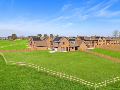 Click the photo for more details of Stapleford Road, Stapleford Abbotts, Romford, Essex, RM4