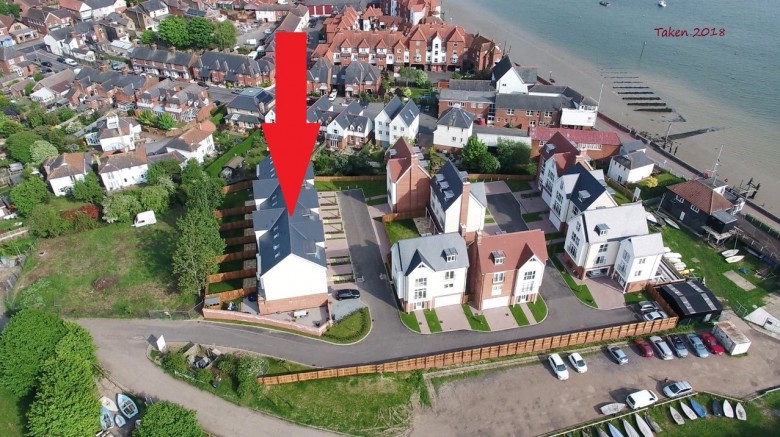 Click the photo for more details of Remembrance Avenue, Burnham-On-Crouch, Essex, CM0