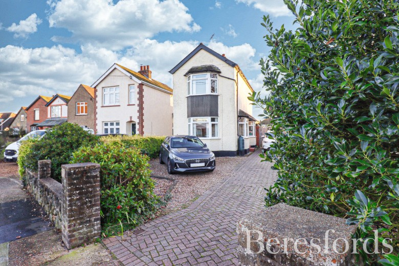 Click the photo for more details of Crescent Road, Heybridge, Maldon, Essex, CM9