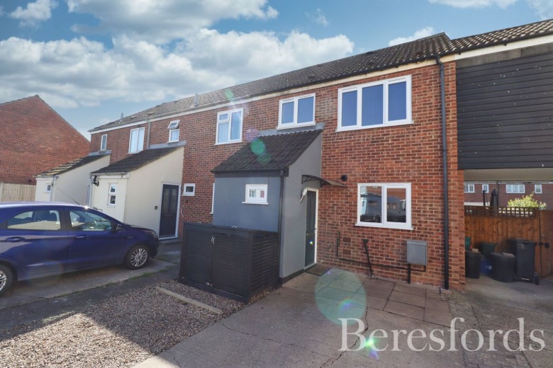 Click the photo for more details of Hillary Close, Heybridge, Maldon, Essex, CM9