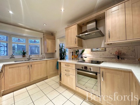 Click the photo for more details of Upper Rainham Road, Hornchurch, RM12