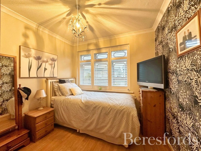 Images for Upper Rainham Road, Hornchurch, RM12