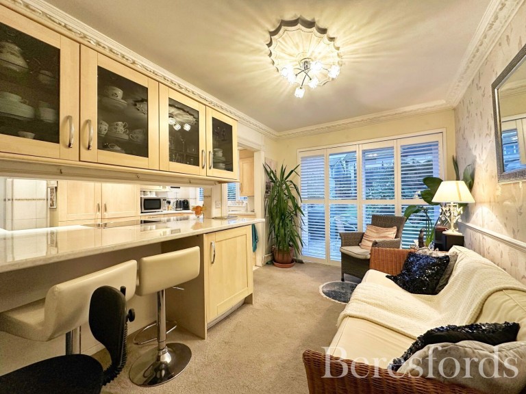 Images for Upper Rainham Road, Hornchurch, RM12