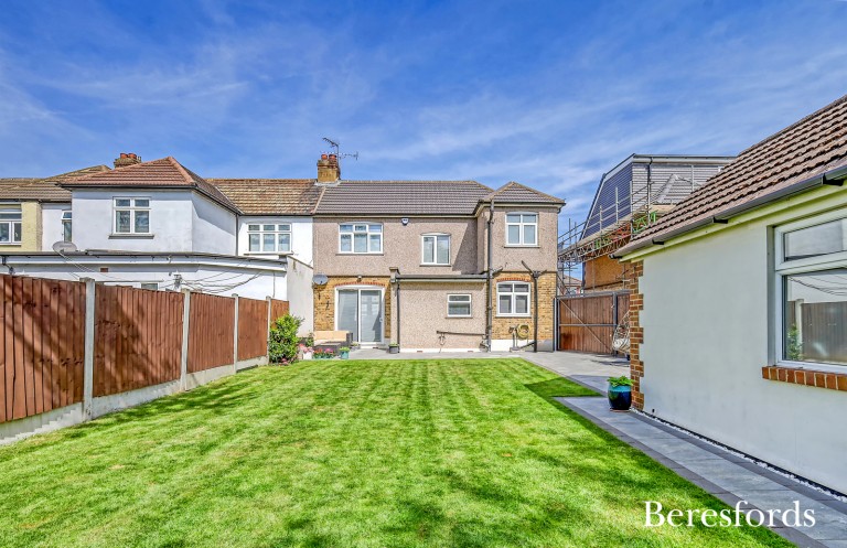 Images for Ainsley Avenue, Romford, RM7