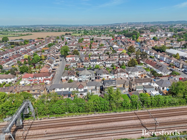 Images for Ainsley Avenue, Romford, RM7