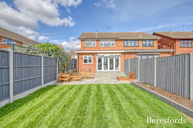 Images for Limerick Gardens, Upminster, RM14