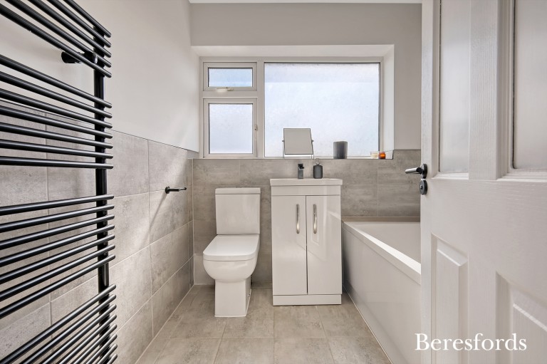 Images for Limerick Gardens, Upminster, RM14