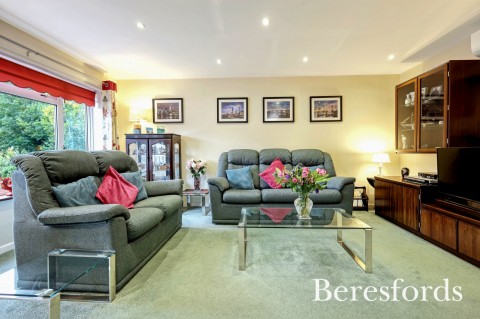 Click the photo for more details of Fairfield, Ingatestone, Essex, CM4