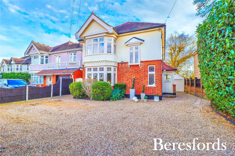 Click the photo for more details of Hall Lane, Upminster, RM14
