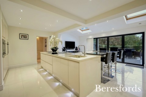 Click the photo for more details of Parkway, Gidea Park Exhibition Estate, RM2