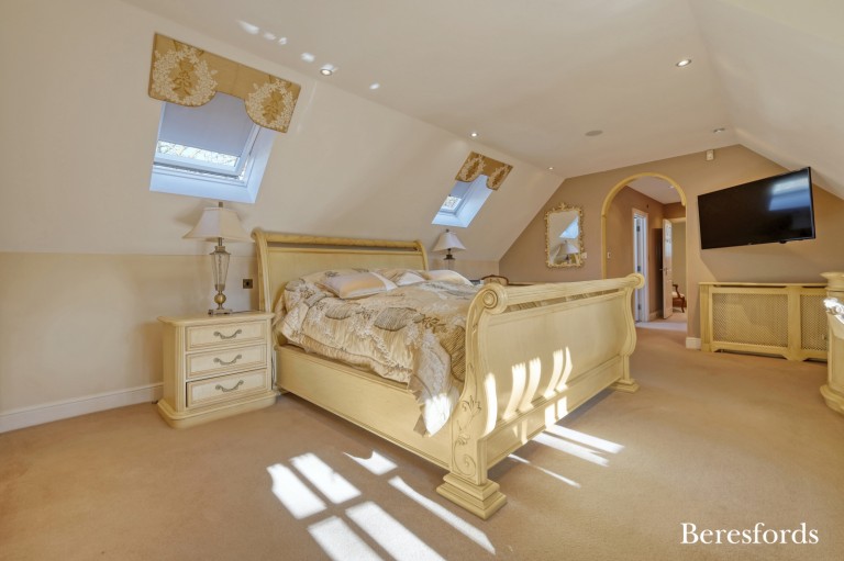 Images for Bowmont Close, Hutton, Brentwood, Essex, CM13