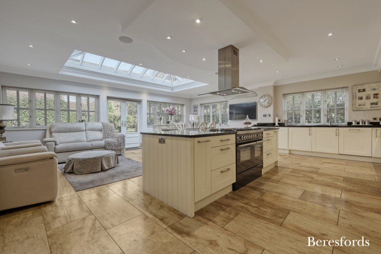 Images for Bowmont Close, Hutton, Brentwood, Essex, CM13