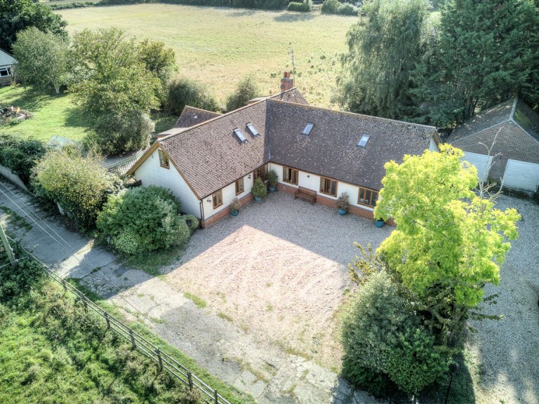 Images for West Hanningfield Road, Great Baddow, Chelmsford, Essex, CM2