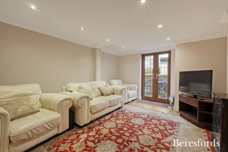 Images for Hall Lane, Upminster, RM14