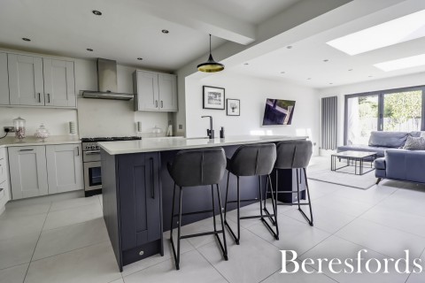Click the photo for more details of Warley Mount, Warley, Brentwood, Essex, CM14