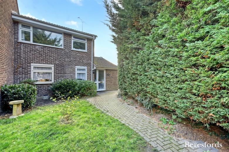 Click the photo for more details of Crocus Way, Chelmsford, Essex, CM1