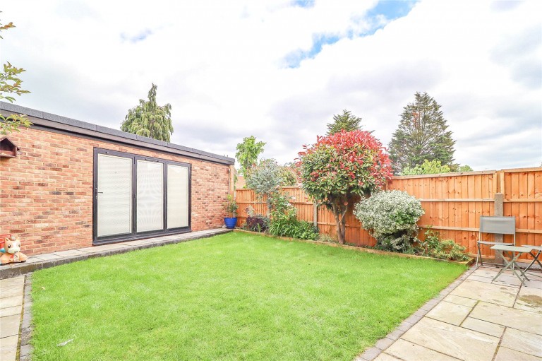 Images for Kings Gardens, Upminster, RM14