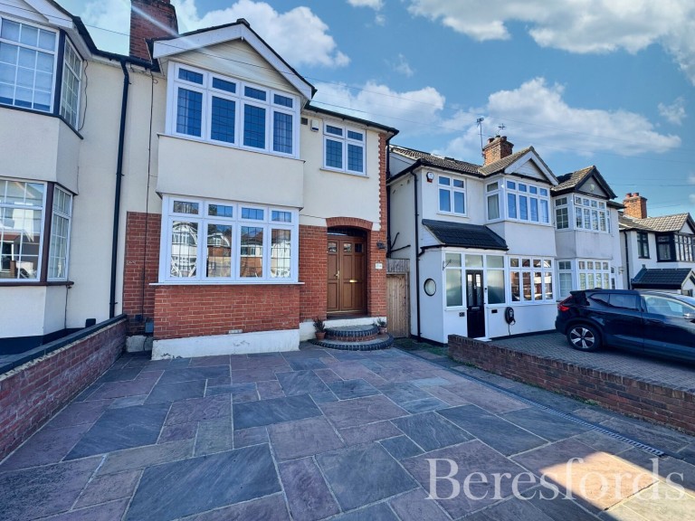 Images for Osborne Road, Hornchurch, RM11