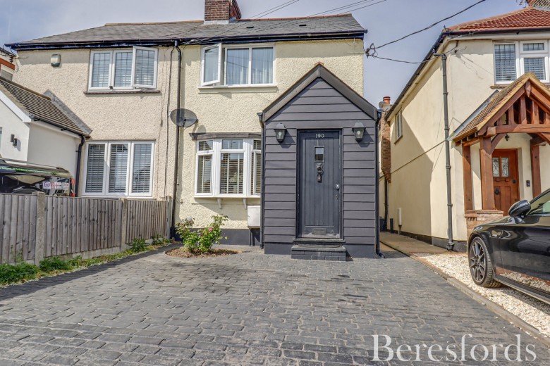 Click the photo for more details of Hatch Road, Pilgrims Hatch, Brentwood, Essex, CM15