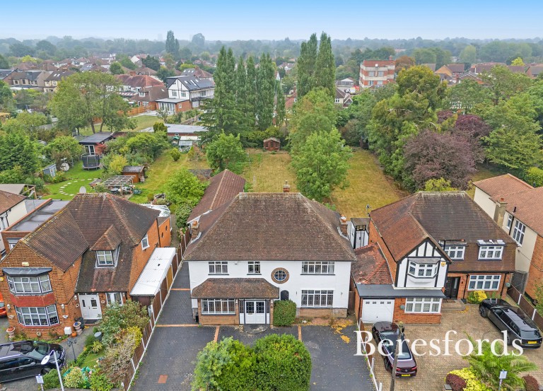 Images for Oaklands Avenue, Romford, RM1