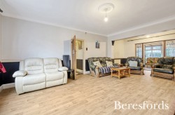 Images for Oaklands Avenue, Romford, RM1